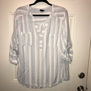Torrid 3 white & blue striped top.